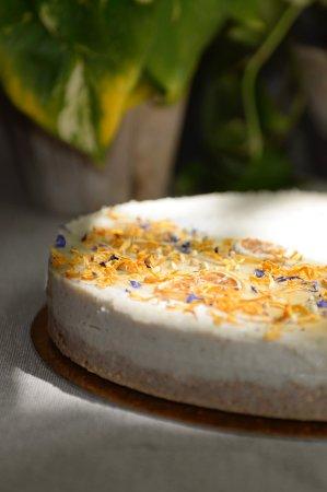 Frolis